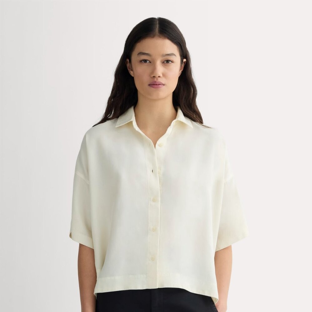 Everlane Short-Sleeve Square Shirt in Butterlite